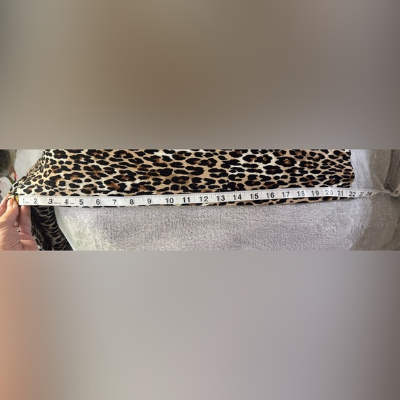 Attyre New York Cheetah Pattern Women's Pants 4p Flat Front - Picture 6 of 6